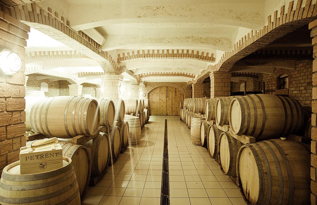 Petrény Borászat Központ